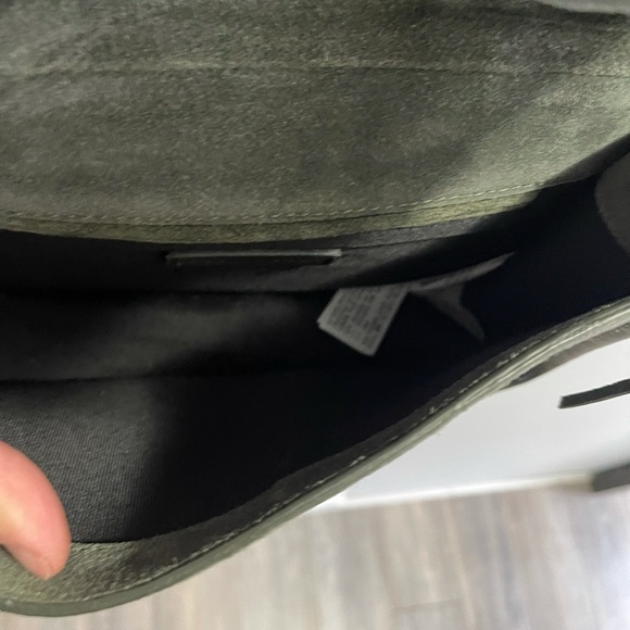 SOLD-Zara green handbag - Picture 3 of 7